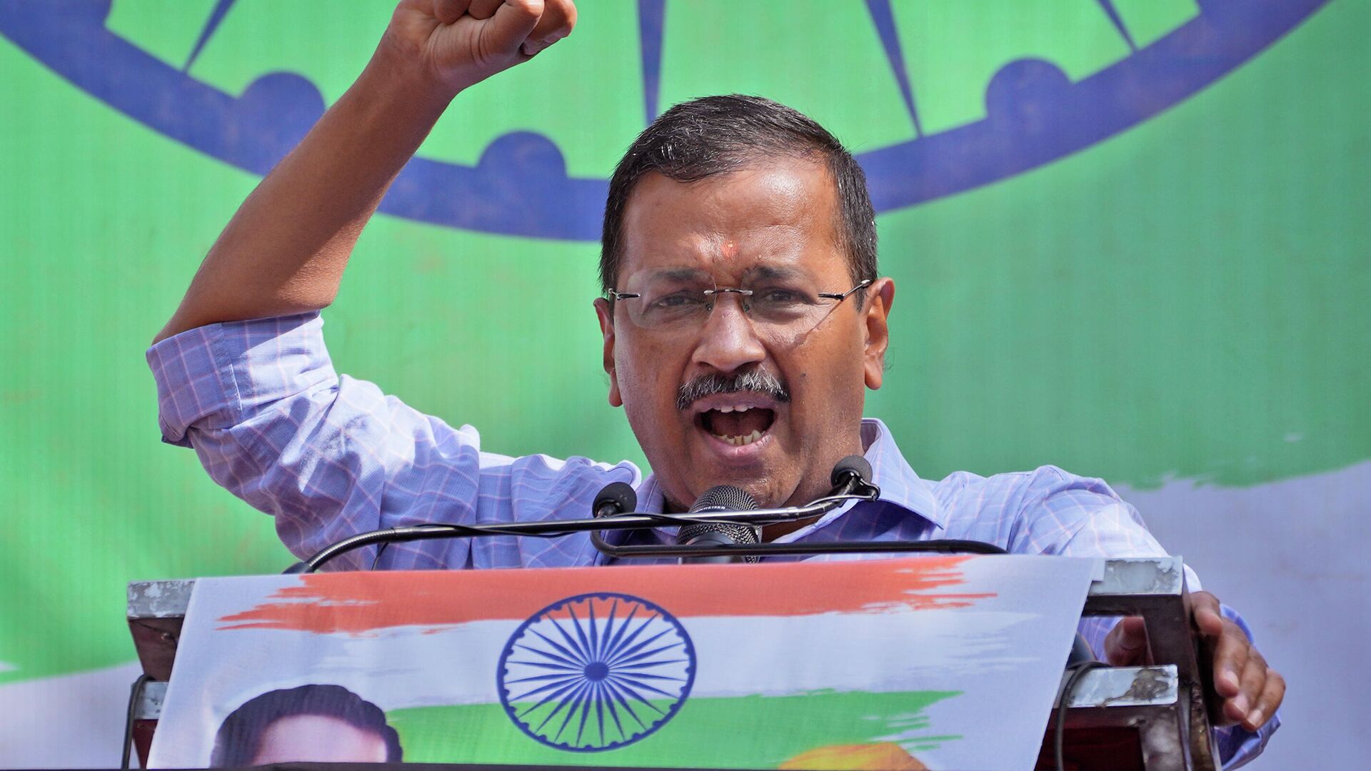Delhi state Chief minister and chief of Aam Aadmi Party Arvind Kejriwal speaks during celebrations at the party headquarters in New Delhi, Thursday, March 10, 2022.  - Sputnik International, 1920, 23.03.2022