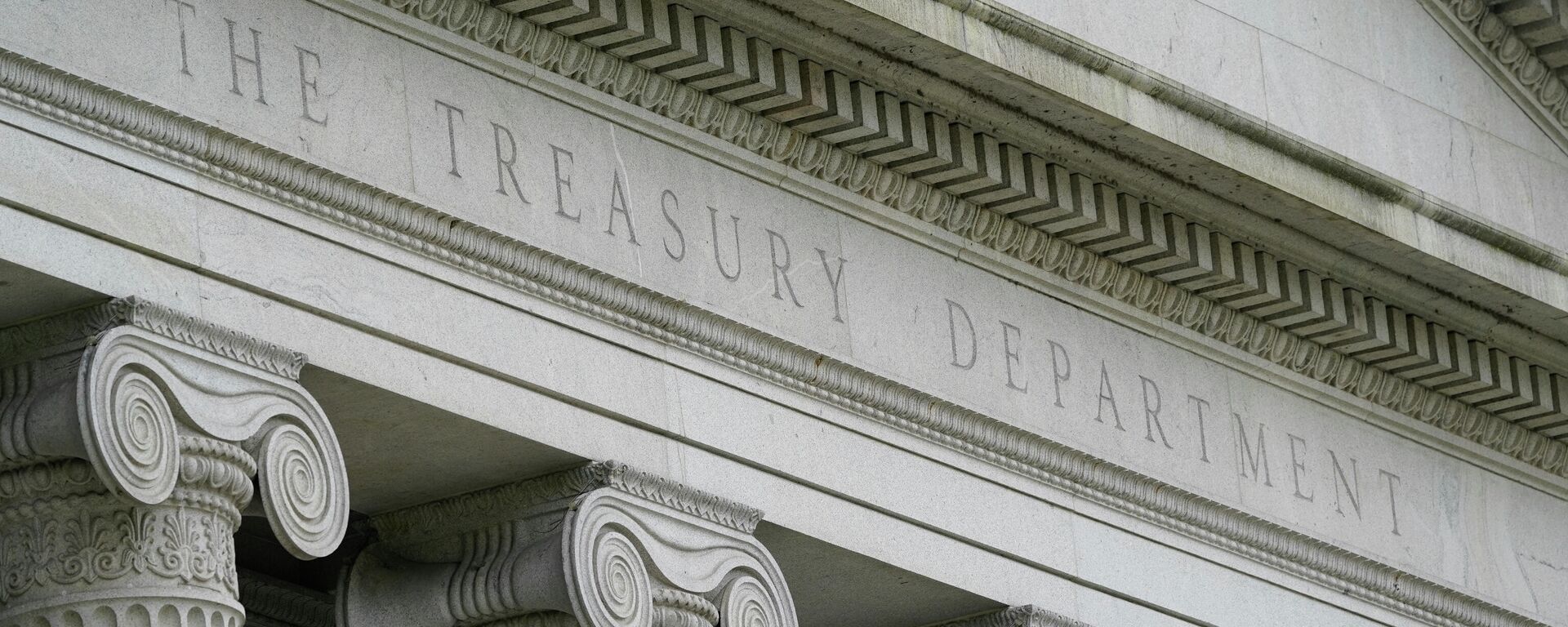 The Treasury Building is viewed in Washington, May 4, 2021.  - Sputnik International, 1920, 24.05.2022
