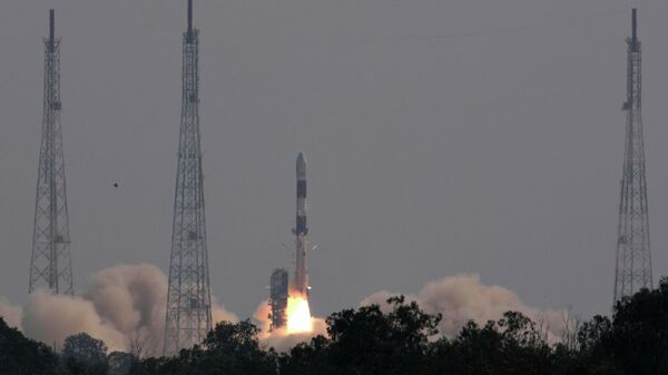 This photograph released by the Indian Space Research Organization (ISRO) shows its Polar Satellite Launch Vehicle (PSLV-C51) carrying Brazil's Amazonia- 1 and other satellites lift off from the Satish Dhawan Space Center in Sriharikota, India, Sunday, Feb. 28, 2021 - Sputnik International