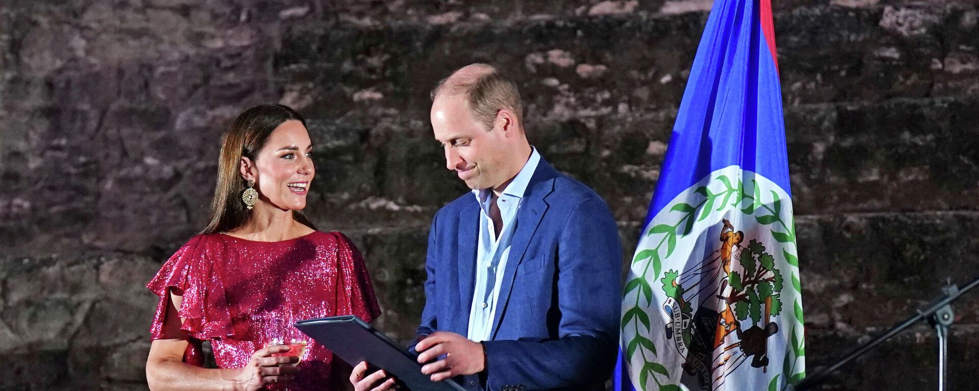 Prince William and Catherine, Duchess of Cambridge attend a special reception in celebration of the Queen's Platinum Jubilee, hosted by the Governor General of Belize Froyla Tzalam, on the third day of their tour of the Caribbean, at the Mayan ruins at Cahal Pech, Belize, March 21, 2022.  - Sputnik International, 1920, 22.03.2022