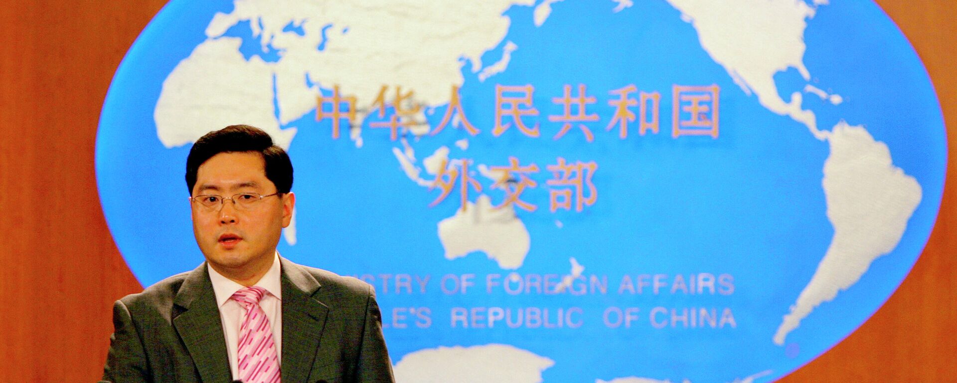 Chinese Foreign Ministry spokesman Qin Gang speaks at a media briefing in Beijing (File) - Sputnik International, 1920, 06.05.2023