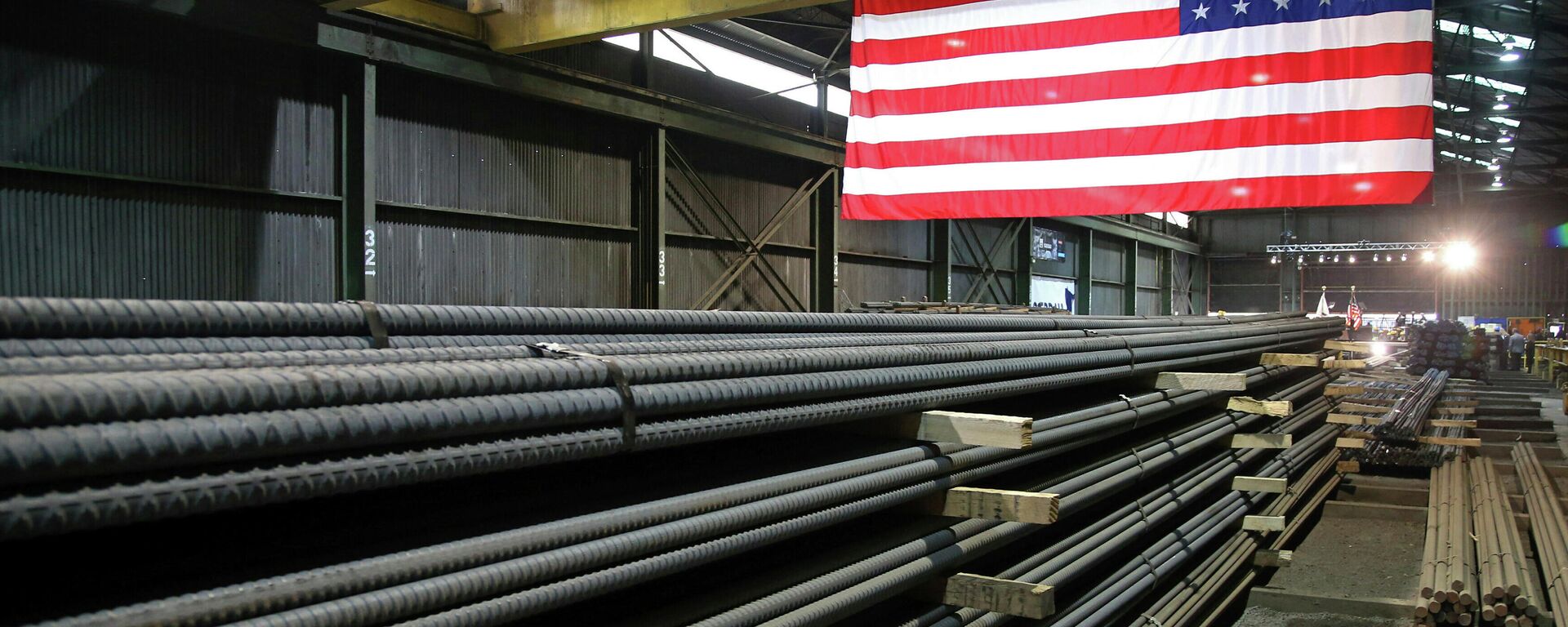 In this May 9, 2019, photo, steel rods produced at the Gerdau Ameristeel mill in St. Paul, Minn. await shipment. - Sputnik International, 1920, 28.05.2022
