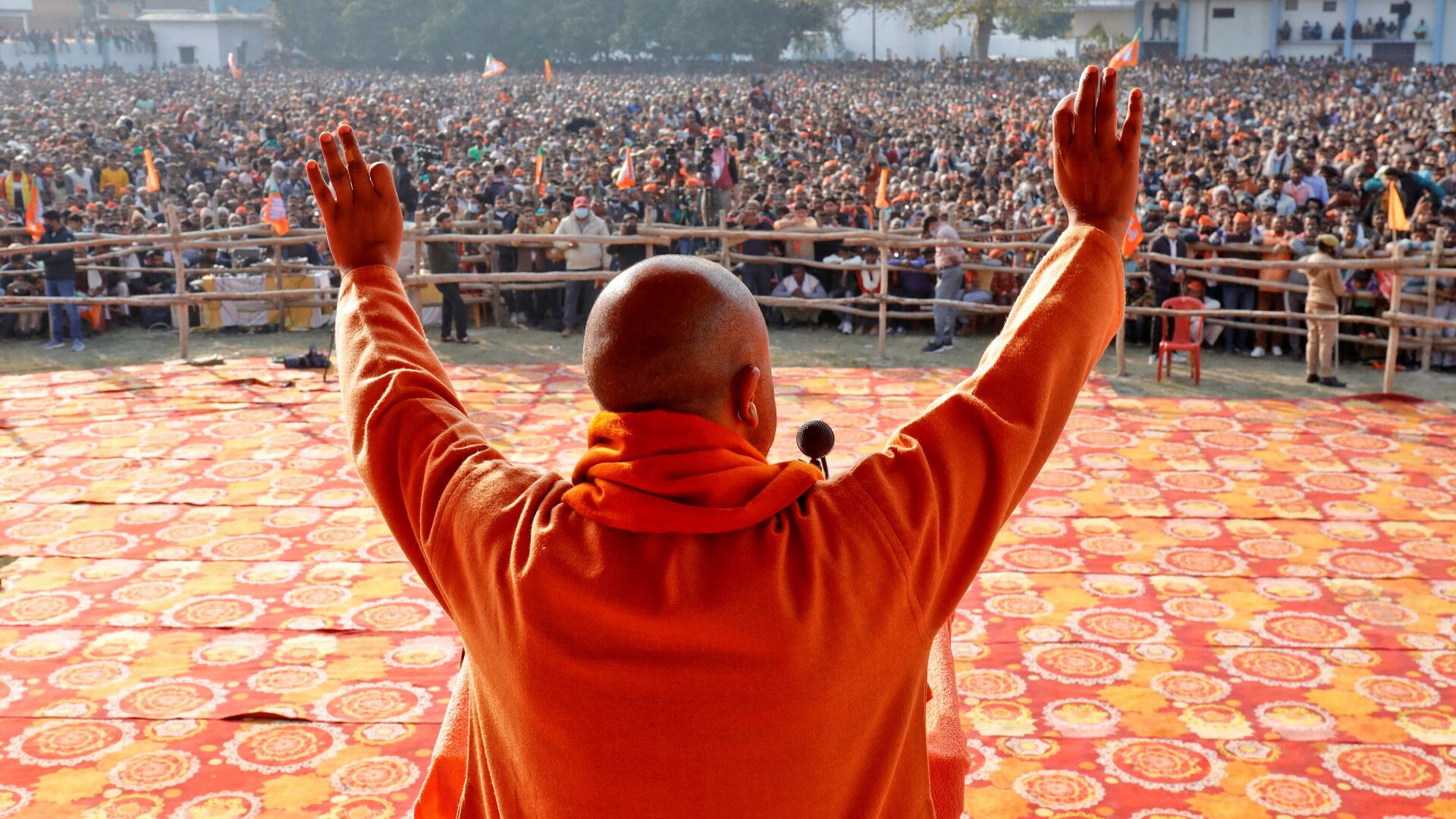 Yogi Adityanath, Chief Minister of the northern state of Uttar Pradesh, addresses his party supporters during an election campaign rally in Sambhal district of the northern state, India, February 10, 2022.  - Sputnik International, 1920, 25.03.2022