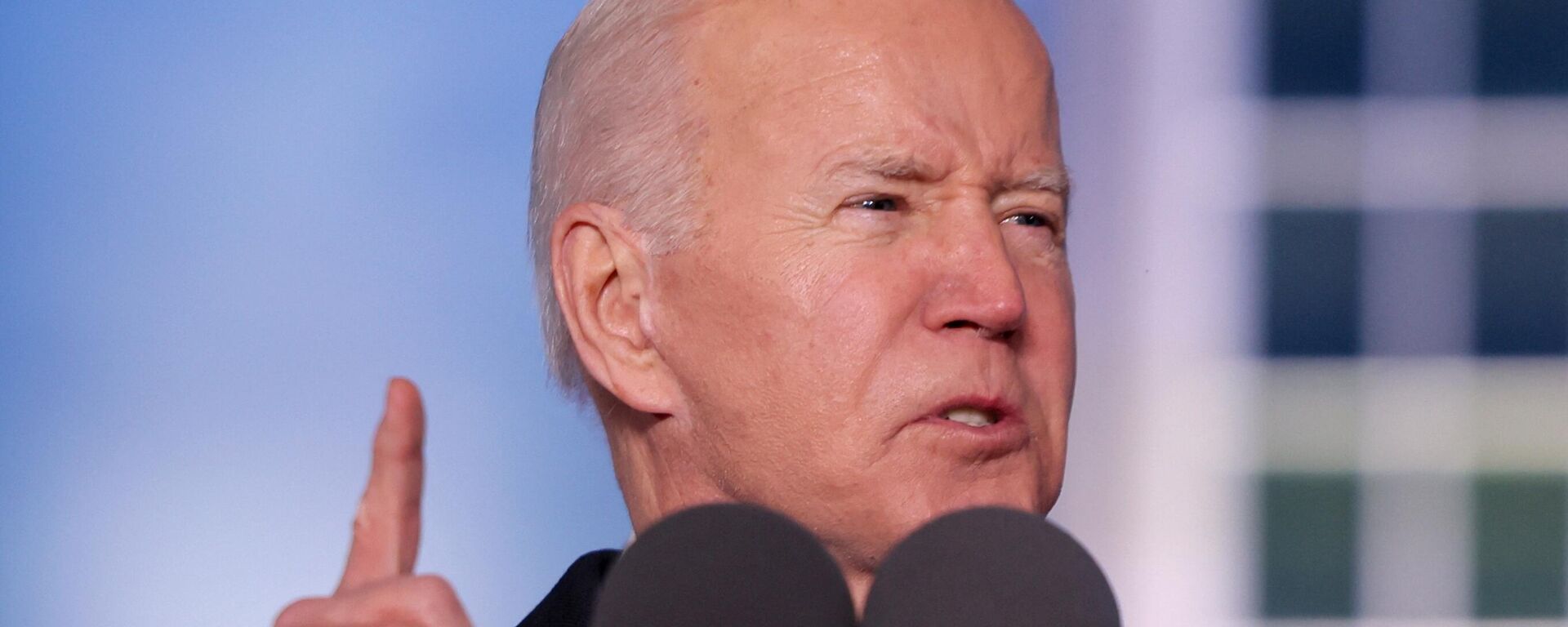 U.S. President Joe Biden speaks during an event at the Royal Castle, amid Russia's invasion of Ukraine, in Warsaw, Poland March 26, 2022. REUTERS/Evelyn Hockstein - Sputnik International, 1920, 26.03.2022