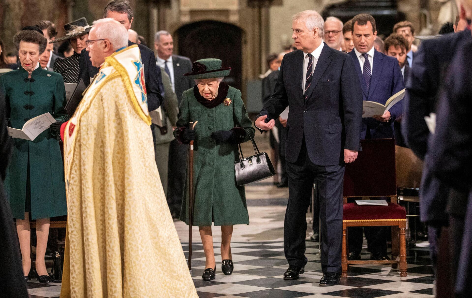 Britain's Queen Elizabeth, accompanied by Prince Andrew, Duke of York, attends a service of thanksgiving for late Prince Philip, Duke of Edinburgh, at Westminster Abbey in London, Britain, March 29, 2022 - Sputnik International, 1920, 01.04.2022