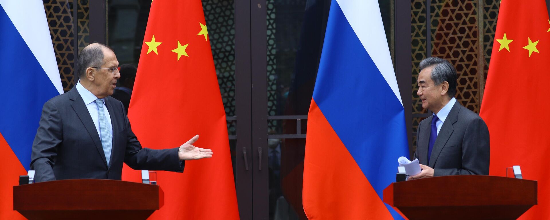 Russian Foreign Minister Sergey Lavrov and Chinese Foreign Minister Wang Yi, 23 March 2022, China - Sputnik International, 1920, 30.03.2022
