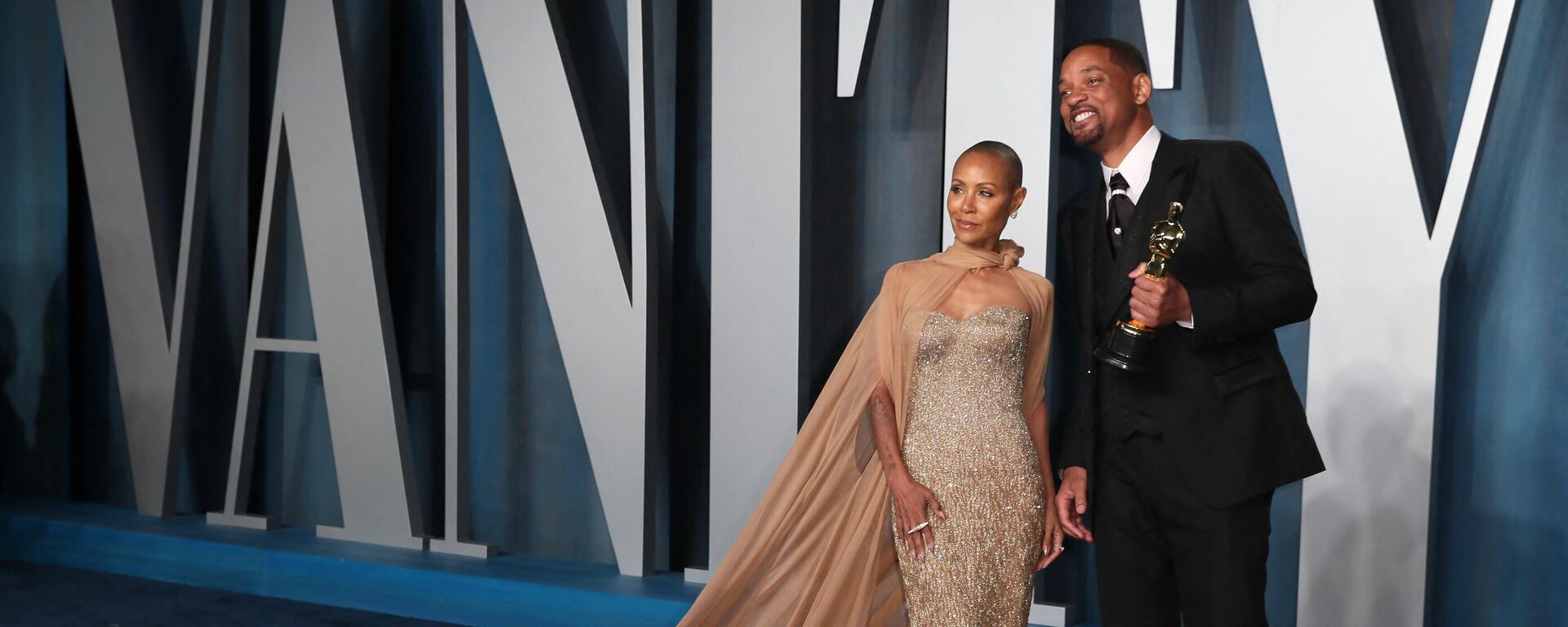 Will Smith and Jada Pinkett Smith arrive at the Vanity Fair Oscar party during the 94th Academy Awards in Beverly Hills, California, U.S., March 27, 2022. - Sputnik International, 1920, 03.04.2022