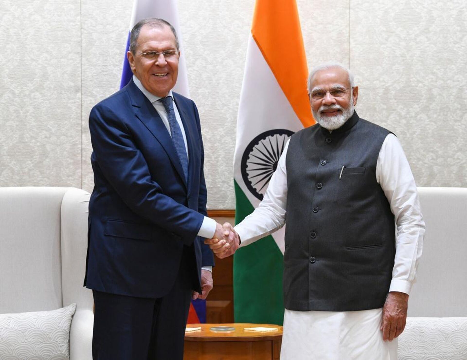  Russian Foreign Minister Sergei Lavrov and Indian Prime Minister Narendra Modi - Sputnik International, 1920, 01.04.2022