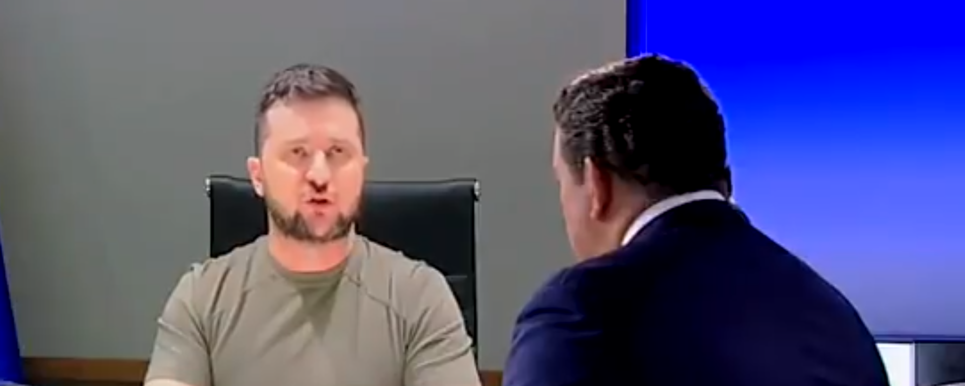 Ukrainian President Volodymyr Zelensky speaks with Fox News reporter Bret Baier in an April 1, 2022, interview - Sputnik International, 1920, 04.04.2022