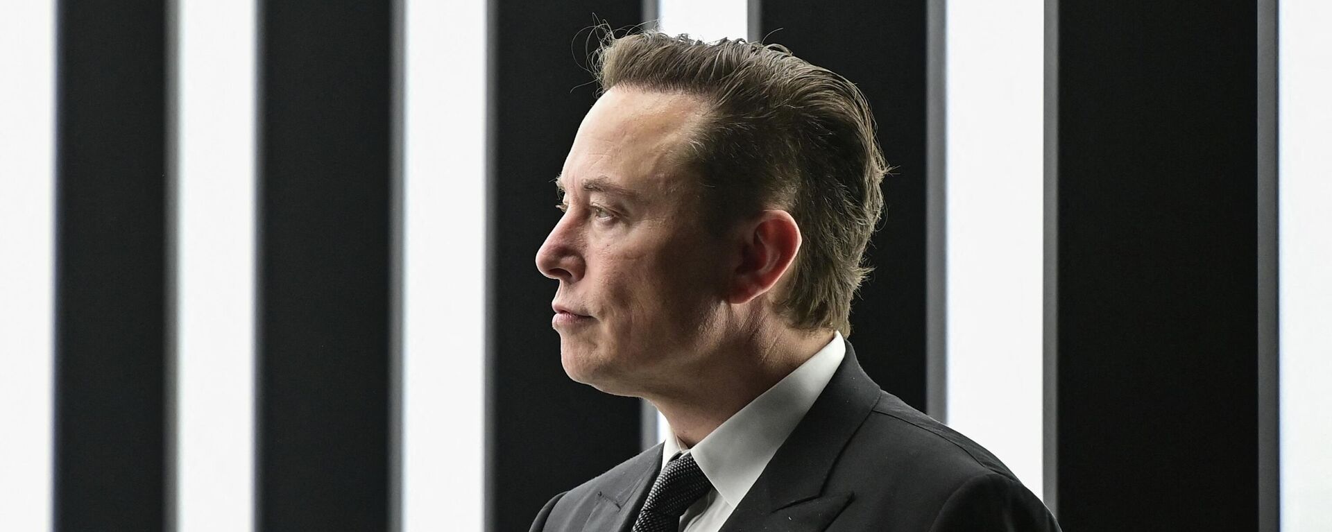 (FILES) In this file photo taken on March 22, 2022, Tesla CEO Elon Musk is pictured as he attends the start of the production at Tesla's Gigafactory in Gruenheide, southeast of Berlin - Sputnik International, 1920, 27.04.2022