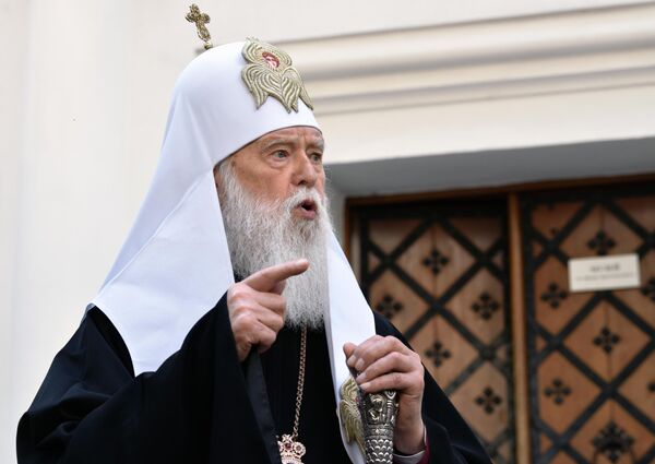 The division of the once united Orthodox Church has served to further aggravate the intra-Ukrainian schism. In 2018, Metropolitan Filaret of Kiev was granted autocephaly, and the Orthodox Church of Ukraine was formed.Divisions along religious lines are another factor in the schism of Ukrainian society. In 1992, in the face of objections from the Russian Orthodox Church, Kiev Metropolitan Filaret announced the creation of the Ukrainian Orthodox Church of the Kiev Patriarchate. The secession of the Kiev Patriarchate became a political matter, with parishioners of churches loyal to the Moscow Patriarchate being accused of ‘collusion with the Kremlin’ as activists from the secessionist Church seized Russian Orthodox Church parishes by force.In April 2018, then-President of Ukraine Petro Poroshenko sent Patriarch Bartholomew of Constantinople an appeal asking him to grant the Ukrainian Church formal autocephaly (self-governing status). The appeal was signed by the primates of the Ukrainian Orthodox Church of the Kiev Patriarchate. On 5 January 2019, Bartholomew signed a decree (Tomos) granting autocephaly to the Ukrainian Church. An official ceremony on the Tomos’ handover to Orthodox Church of Ukrainian Primate Metropolitan Epiphanius I took place on 6 January 2019.The situation is further complicated by the fact that in western regions of Ukraine, most residents are not Orthodox, but Greek Catholics (Uniates). - Sputnik International