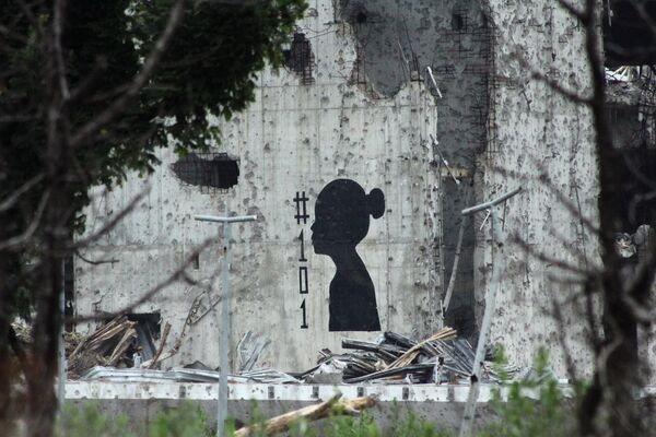“# 101” – graffiti on the wall of the destroyed Donetsk airport. This graffiti is dedicated to the children who lost their lives during the conflict in Donbass. Eight years of war have claimed the lives of more than a hundred children. - Sputnik International