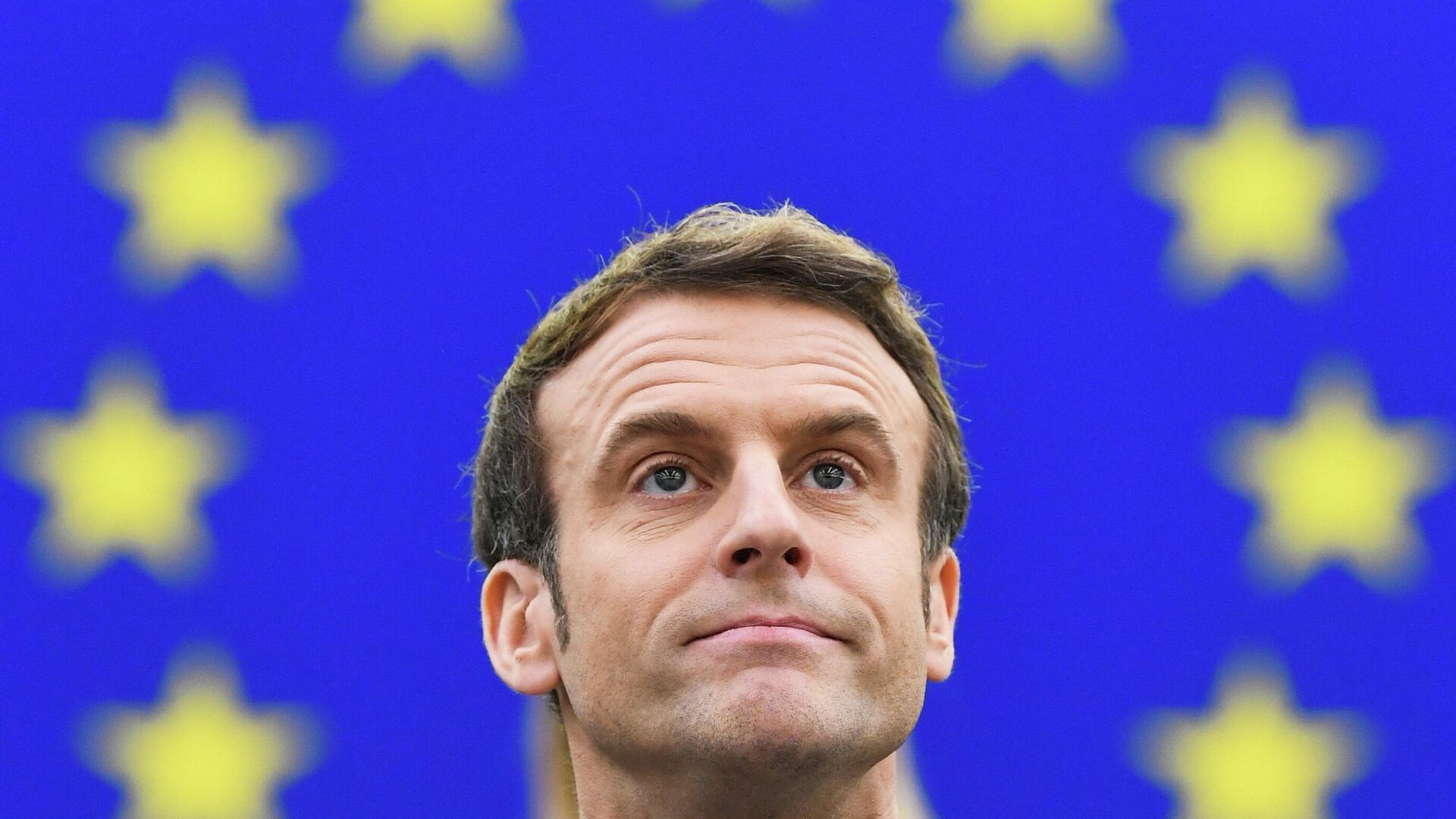 France's President Emmanuel Macron addresses a plenary session at the European Parliament to present the programme of activities of the French Presidency as France currently holds the European Union rotating presidency, in Strasbourg, eastern France, on January 19, 2022 France's President Emmanuel Macron addresses a plenary session at the European Parliament to present the programme of activities of the French Presidency as France currently holds the European Union rotating presidency, in Strasbourg, eastern France, on January 19, 2022 - Sputnik International, 1920, 13.04.2022