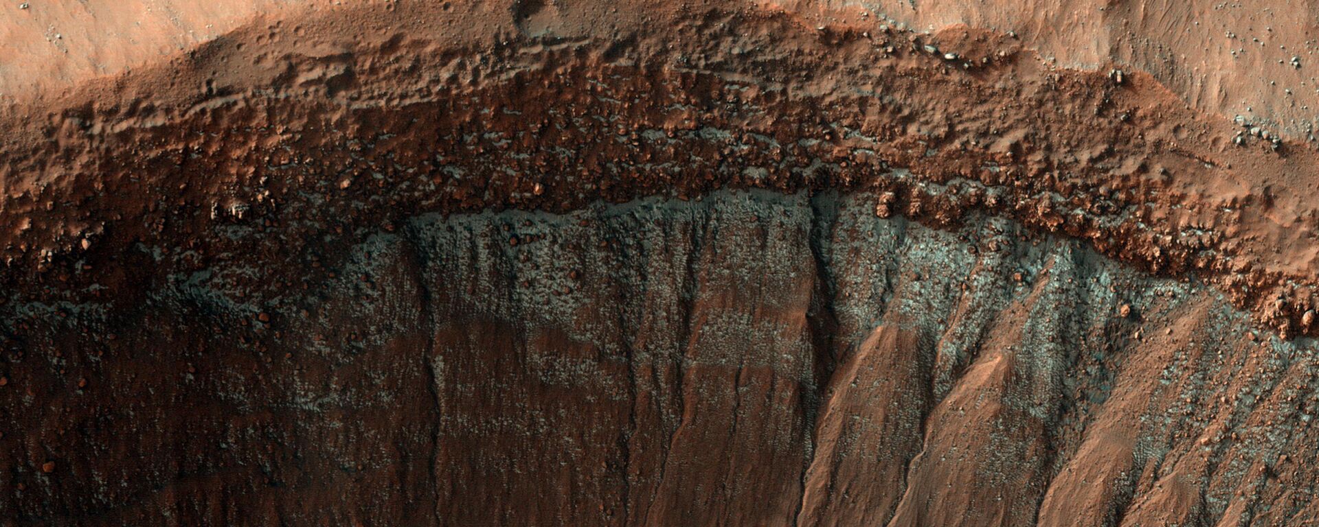 Photo of a crater on Mars taken by NASA's Mars Reconnaissance Orbiter - Sputnik International, 1920, 27.05.2022