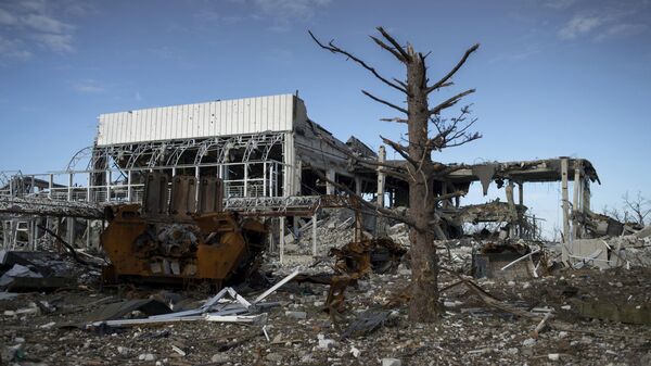 Ruins of Lugansk Airport. October 2014. - Sputnik International