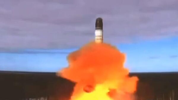 The first successful launch of the Sarmat super-heavy intercontinental ballistic missile (ICBM)  - Sputnik International