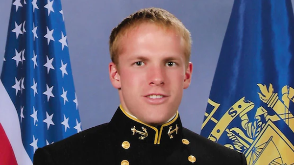 A spokesman for the USMC's Training and Education Command has confirmed the April 17th death of Lt. j.g. Aaron Fowler, 29, of Oklahoma, assigned to the Explosive Ordnance Disposal Mobile Unit One.  - Sputnik International