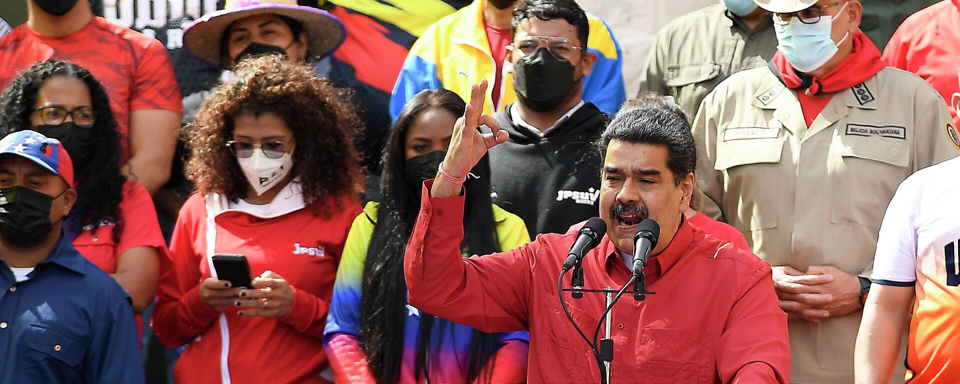 Venezuela's President Nicolas Maduro gives a speech commemorating the 20th anniversary of Hugo Chavez's return to power after a failed coup in 2002, in Caracas, Venezuela, Wednesday, April 13, 2022. - Sputnik International, 1920, 21.06.2022