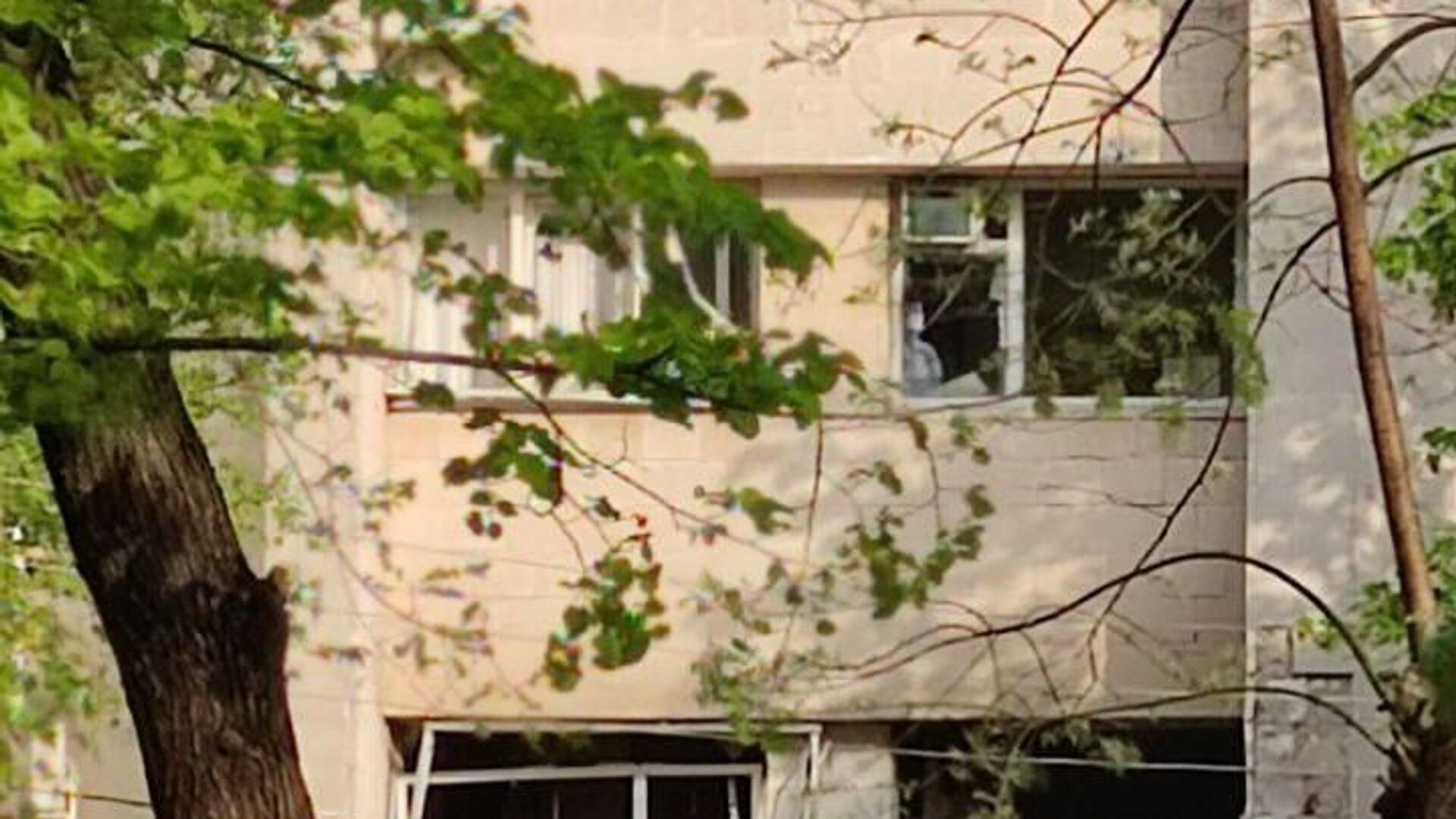 Photo shows damage to security services building in Tiraspol, Transnistria. - Sputnik International, 1920, 25.04.2022