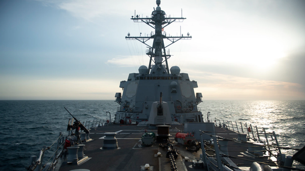 The Arleigh Burke-class guided-missile destroyer USS Sampson (DDG 102) conducted a routine Taiwan Strait transit April 26, 2022. - Sputnik International