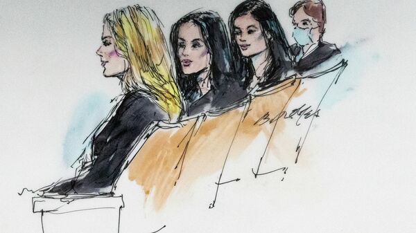 In this courtroom artist sketch, Khloe Kardashian, from left, Kim Kardashian, Kylie Jenner and Kris Jenner sit in court in Los Angeles, Tuesday, April 19, 2022. A jury has been seated in a trial that pits model and former reality television star Blac Chyna against the Kardashian family, who she alleges destroyed her TV career. - Sputnik International