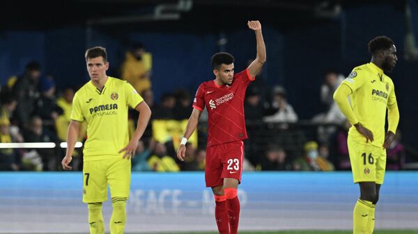 Liverpool's Colombian midfielder Luis Diaz celebrates scoring his team's second goal during the UEFA Champions League semi final second leg football match between Liverpool and Villarreal CF at La Ceramica stadium in Vila-real on May 3, 2022. - Sputnik International