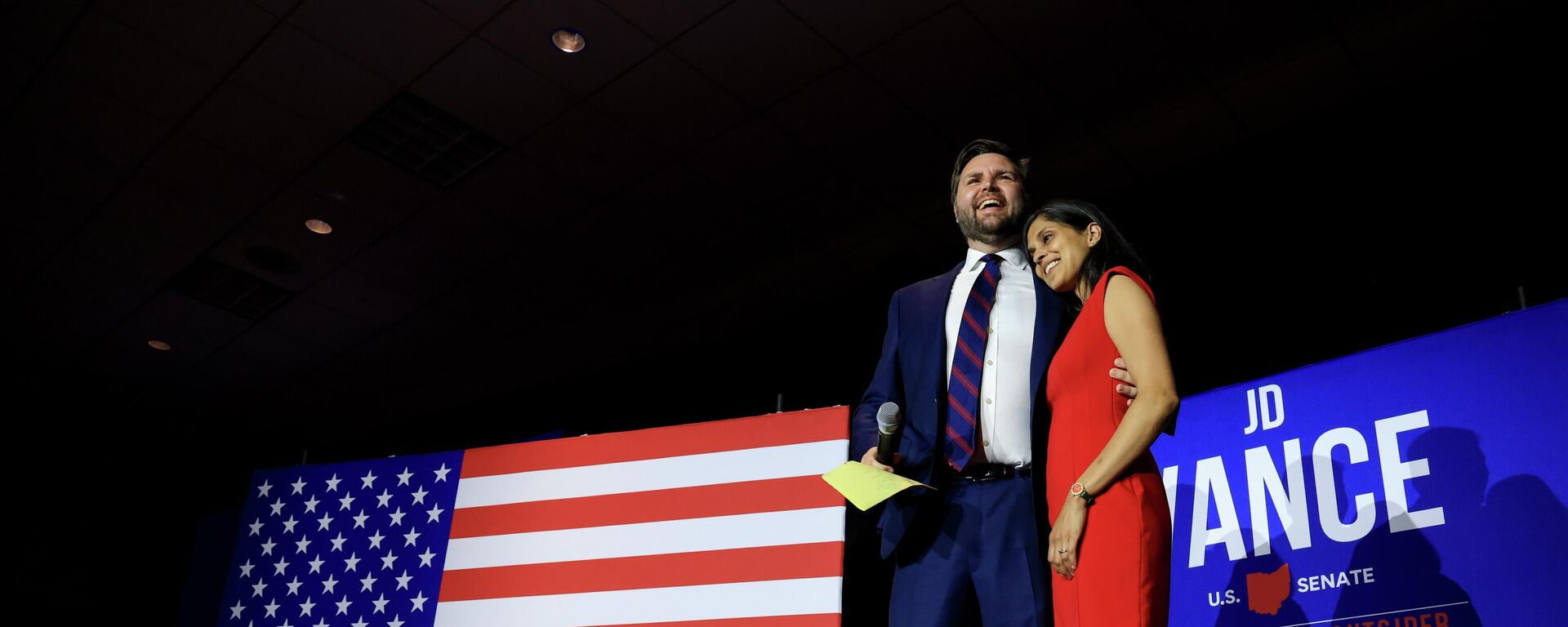 Republican Senate candidate JD Vance, left, is hugs his wife Usha Vance, as he prepares to speak to supporters during an election night watch party, Tuesday, May 3, 2022, in Cincinnati. - Sputnik International, 1920, 24.01.2024