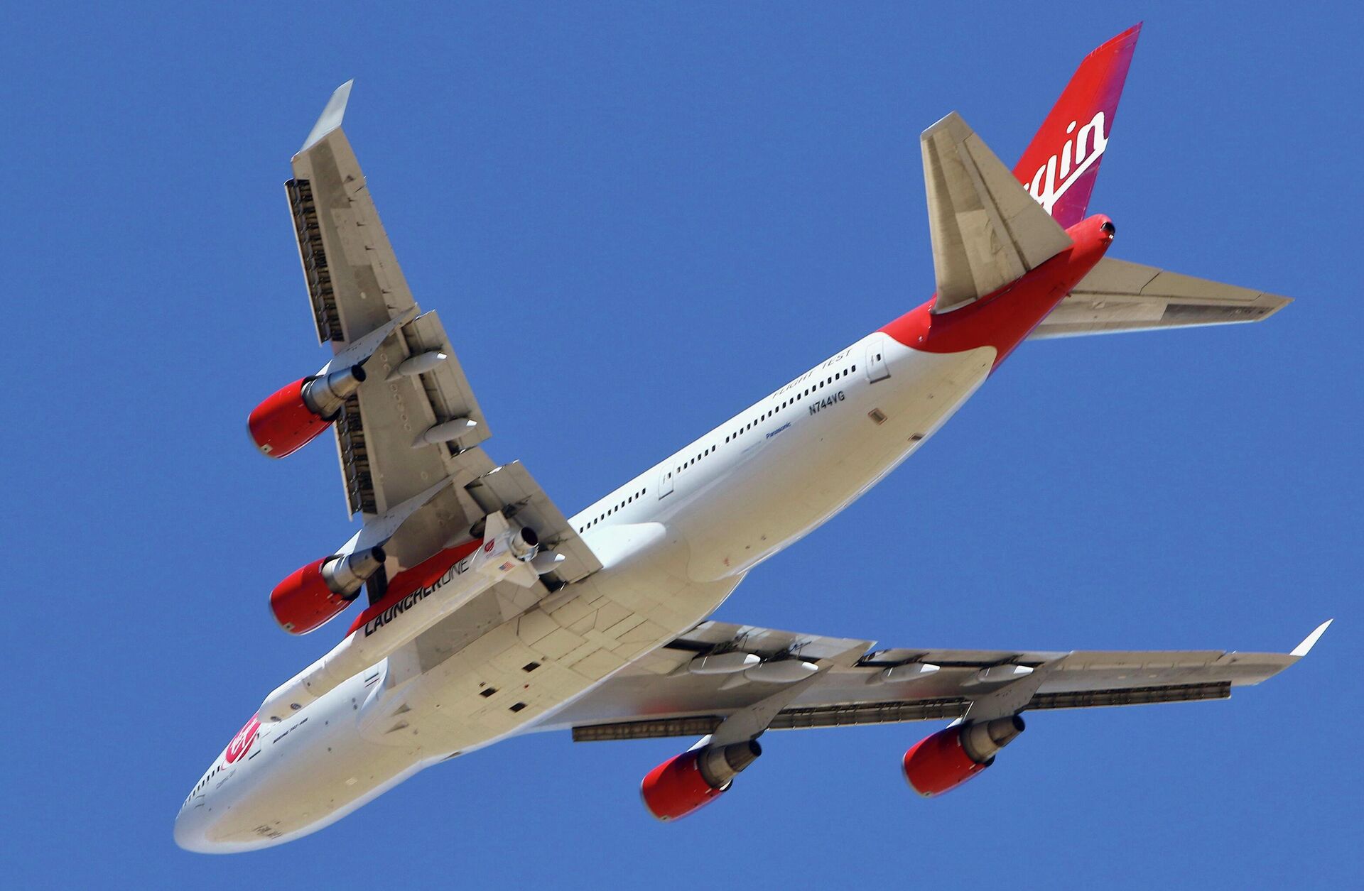 In this Jan. 17, 2021, file photo, Virgin Orbit Boeing 747-400 rocket launch platform takes off from Mojave Air and Space Port, Mojave (MHV) on its second orbital launch demonstration of LauncherOne rocket in the Mojave Desert, north of Los Angeles.  - Sputnik International, 1920, 13.05.2022
