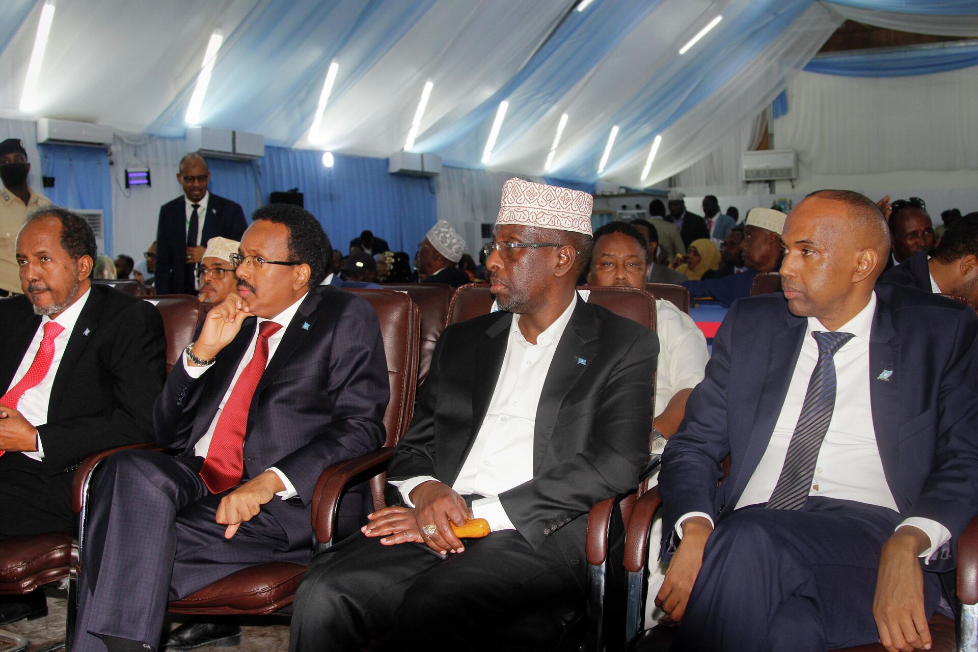 From left to right, former president Hassan Sheikh Mohamud, incumbent leader Mohamed Abdullahi Mohamed, former president Sharif Sheikh Ahmed, and former prime minister Hassan Ali Khaire, attend a voting session for the presidential election, at the Halane military camp which is protected by African Union peacekeepers, in Mogadishu, Somalia Sunday, May 15, 2022. - Sputnik International, 1920, 16.05.2022