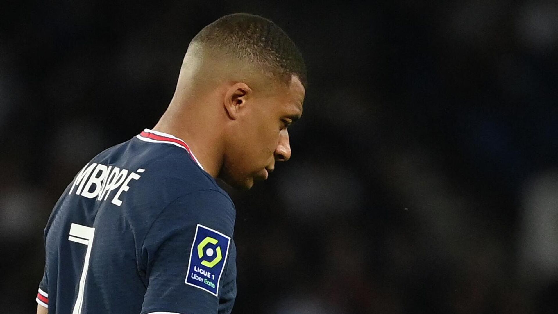 Paris Saint-Germain's French forward Kylian Mbappe reacts at the end of the French L1 football match between Paris-Saint Germain (PSG) and ES Troyes AC at The Parc des Princes Stadium in Paris on May 8, 2022 - Sputnik International, 1920, 19.05.2022
