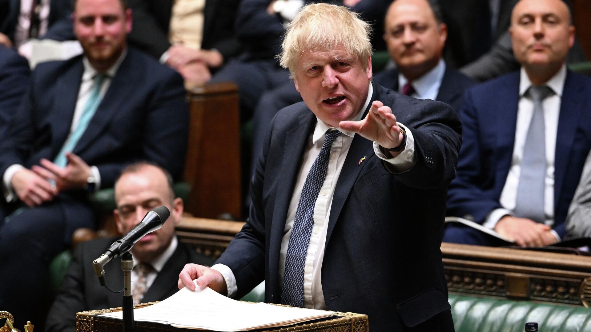 A handout photograph released by the UK Parliament shows Britain's Prime Minister Boris Johnson speaking during the first day of a debate on the Queen's Speech, in the House of Commons, in London, on May 10, 2022 - Sputnik International, 1920, 31.05.2022