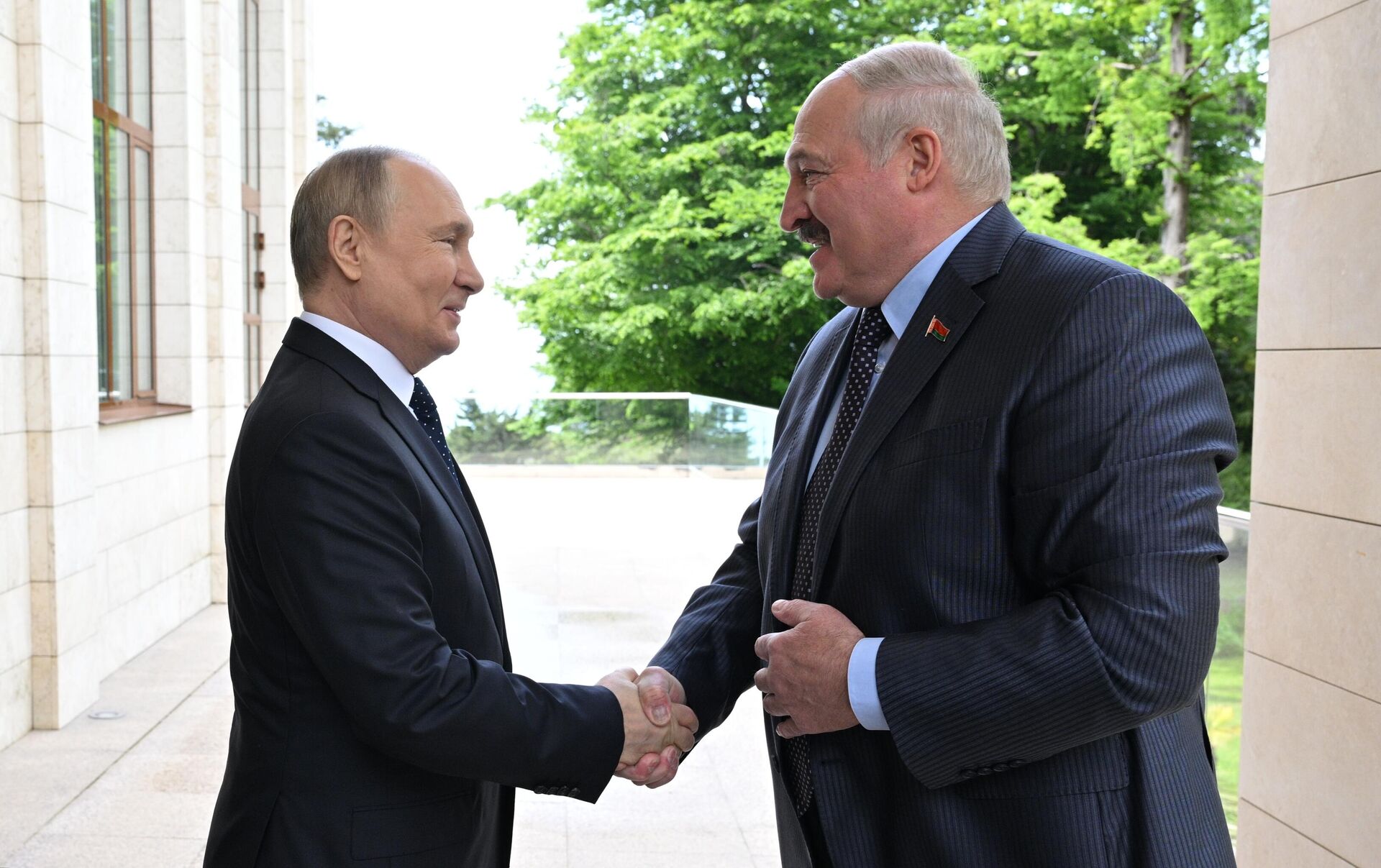 May 23, 2022. Russian President Vladimir Putin and Belarusian President Alexander Lukashenko (right) during a meeting. - Sputnik International, 1920, 23.05.2022