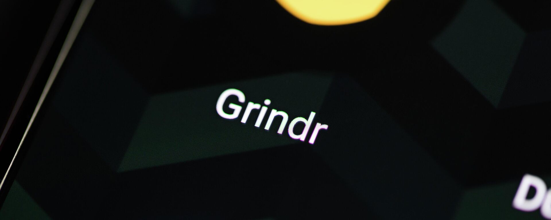 Grindr app icon on smartphone screen - Sputnik International, 1920, 10.03.2023