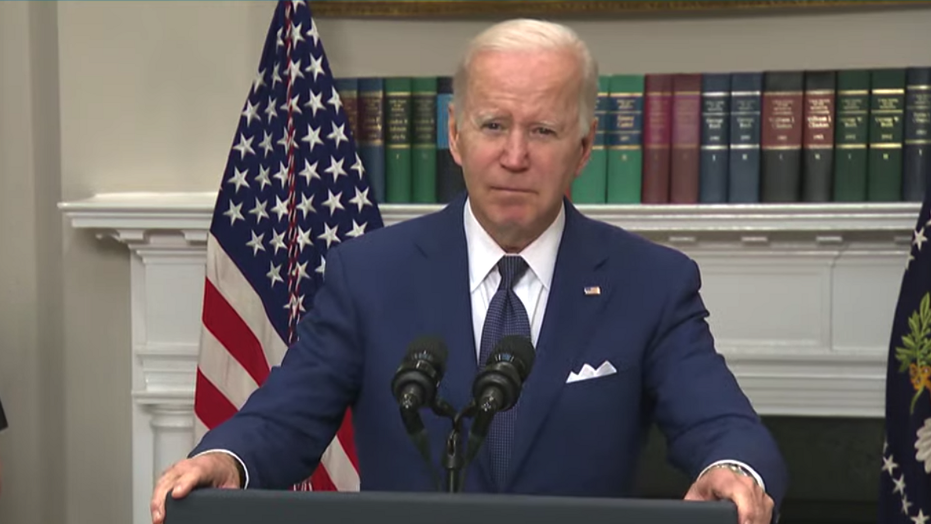 US President Joe Biden addresses the nation on May 24, 2022, after news that at least 18 children and one teacher was killed during a mass shooting at Robb Elementary School in Uvalde, Texas. - Sputnik International, 1920, 25.05.2022