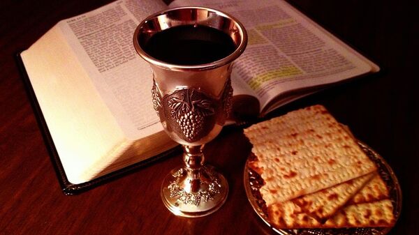  Lord's cup and bread and bible - Sputnik International