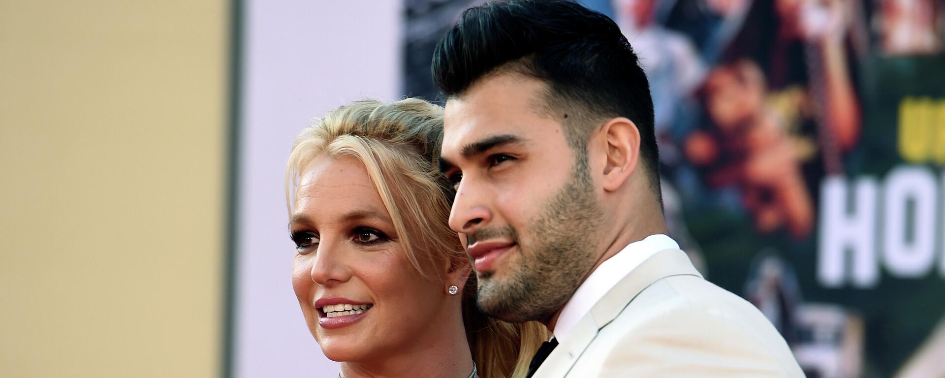 Britney Spears and Sam Asghari arrive at the Los Angeles premiere of Once Upon a Time in Hollywood, at the TCL Chinese Theatre, Monday, July 22, 2019. - Sputnik International, 1920, 10.06.2022