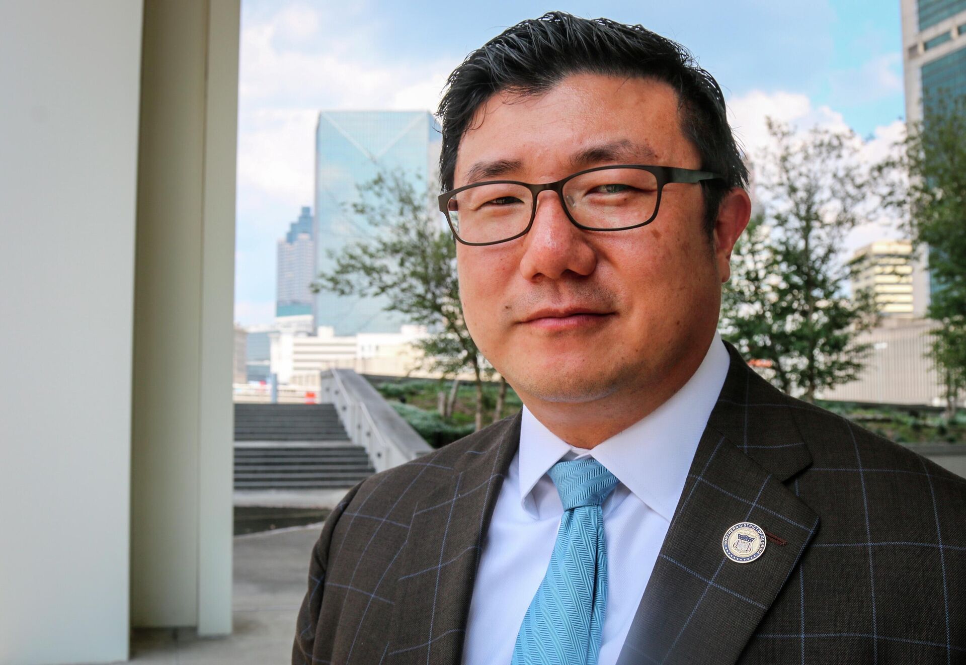 In this Aug. 13, 2019, file photo, U.S. Attorney Byung J. BJay Pak is seen following a news conference in Atlanta. The Senate Judiciary Committee met privately Wednesday. Aug. 11, 2021, with the former U.S. Attorney in Georgia who resigned in January as former President Donald Trump waged a pressure campaign on state and federal officials to overturn his presidential defeat — part of a larger probe into Trump's actions after the November election. - Sputnik International, 1920, 13.06.2022