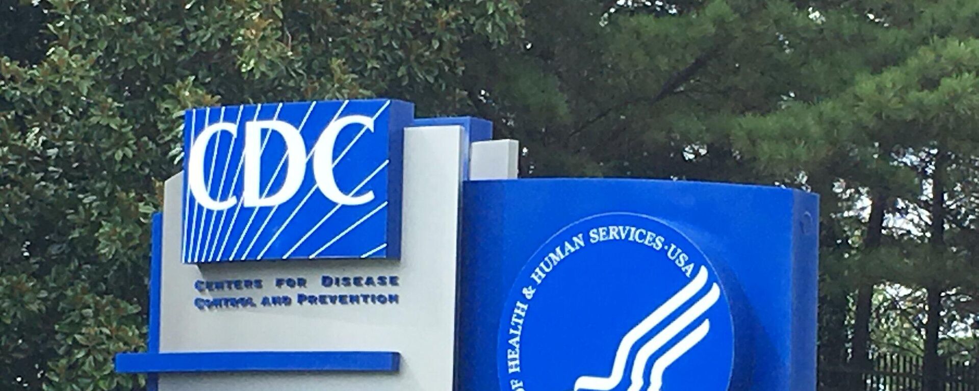 US Centers for Disease Control and Prevention (CDC) sign outside its Atlanta, Georgia, headquarters - Sputnik International, 1920, 18.08.2023