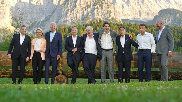 Group of Seven leaders pose during a group photo at the G7 summit at Castle Elmau in Kruen, near Garmisch-Partenkirchen, Germany, on Sunday, June 26, 2022 - Sputnik International