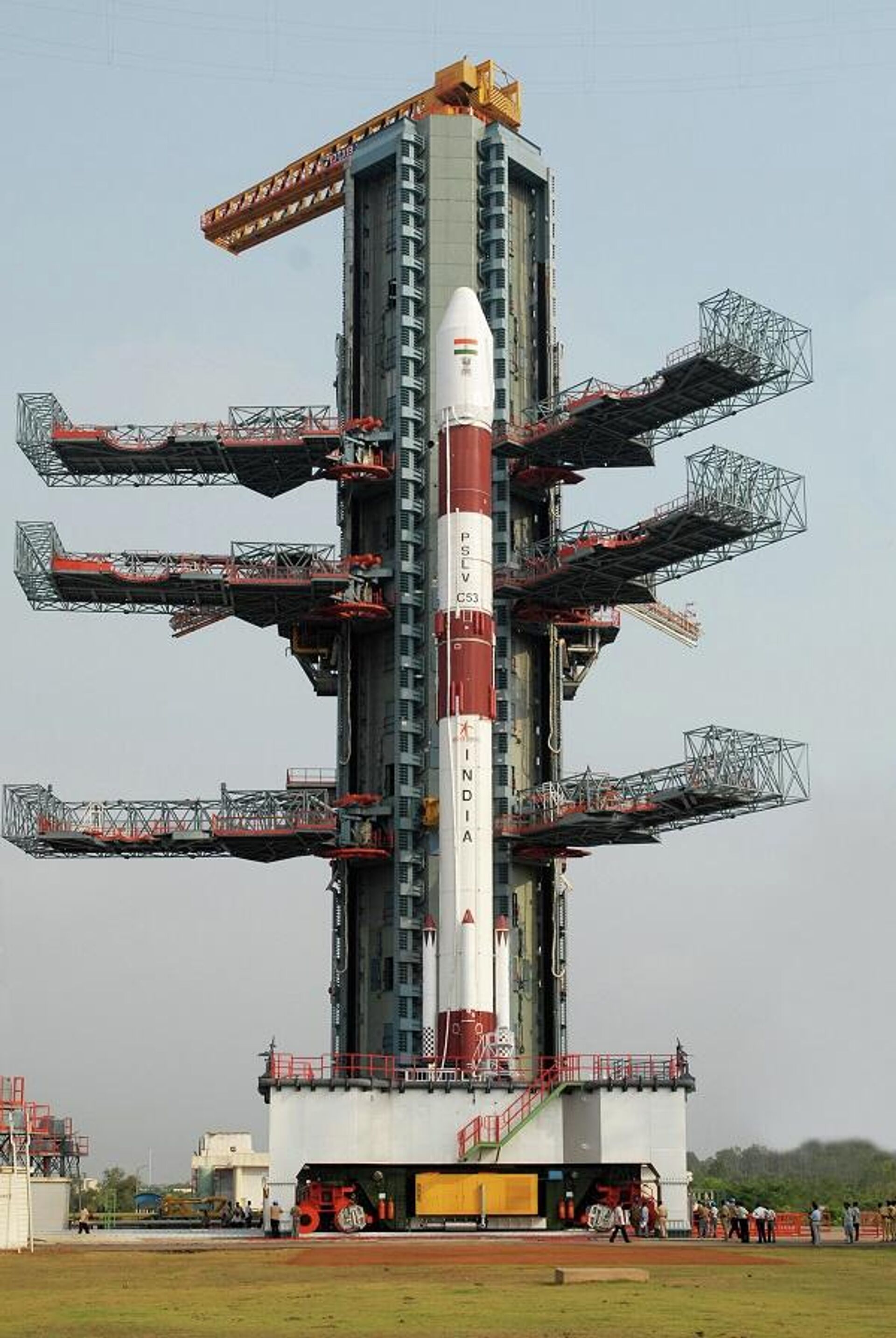 Indian rocket Polar Satellite Launch Vehicle (PSLV), carrying three Singapore satellites, at the Spaceport of India. - Sputnik International, 1920, 29.06.2022
