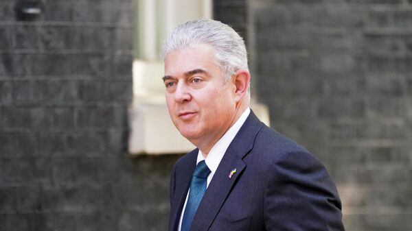 Britain's Northern Ireland Secretary Brandon Lewis arrives at 10 Downing Street, to attend a Cabinet Meeting, in London, Tuesday, June 14, 2022 - Sputnik International