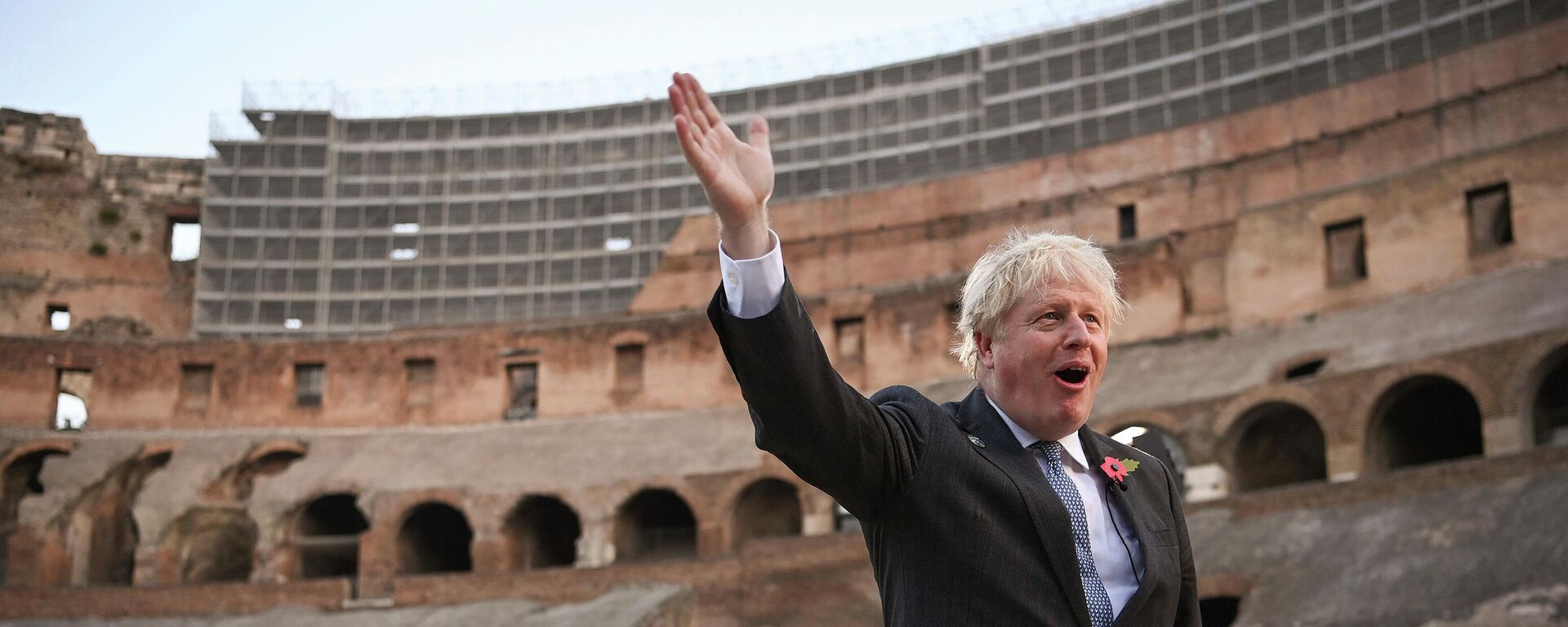 British Prime Minister Boris Johnson visits the Colosseum during the G20 summit in Rome, Saturday, Oct. 30, 2021 - Sputnik International, 1920, 18.10.2022