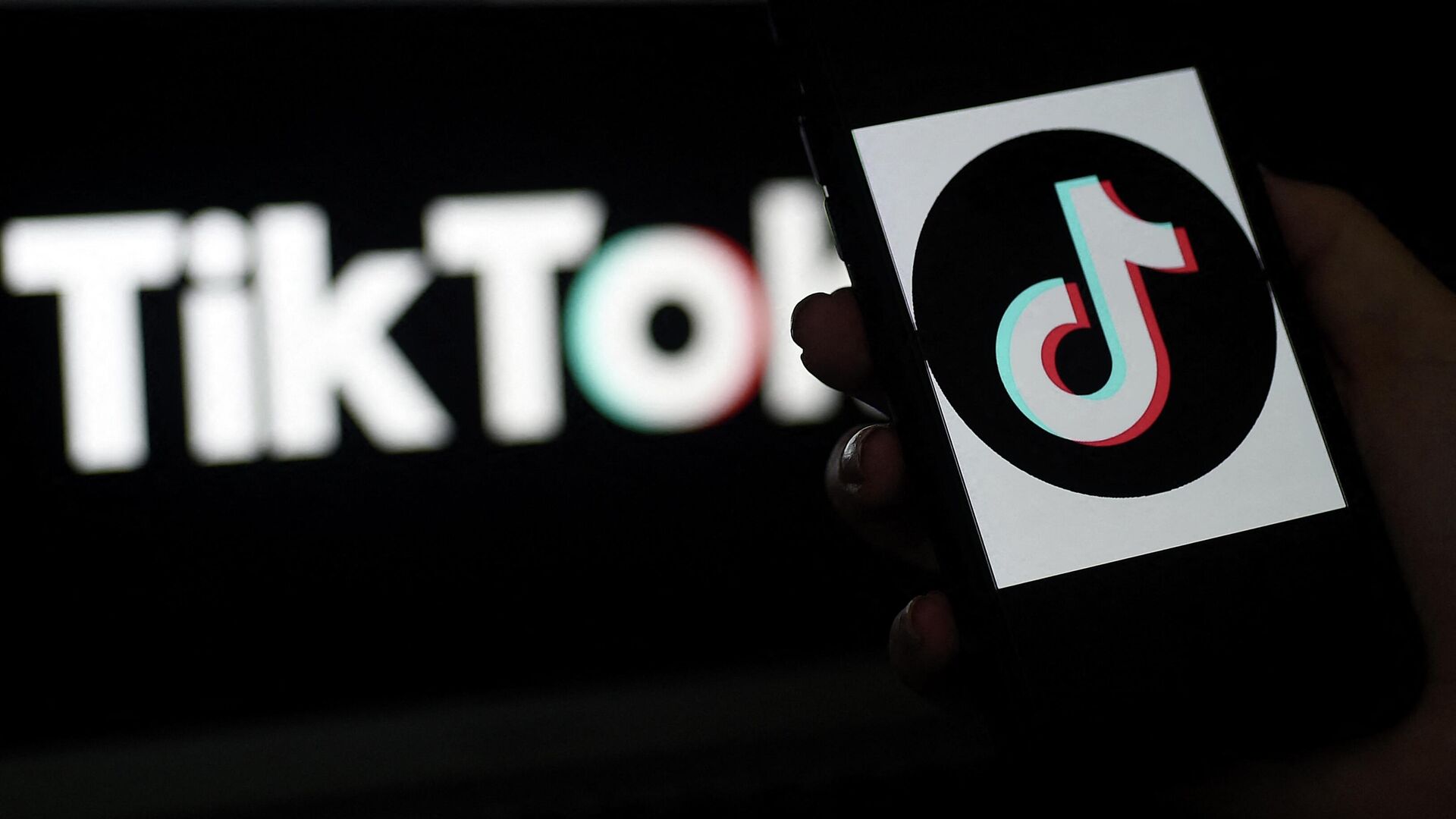 TikTok is displayed on the screen of an iPhone TikTok is displayed on the screen of an iPhone - Sputnik International, 1920, 08.07.2022