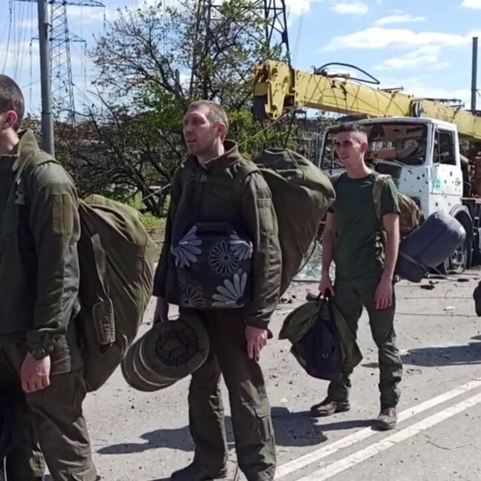После освобождения из плена. Азовсталь пленные солдаты Украины.