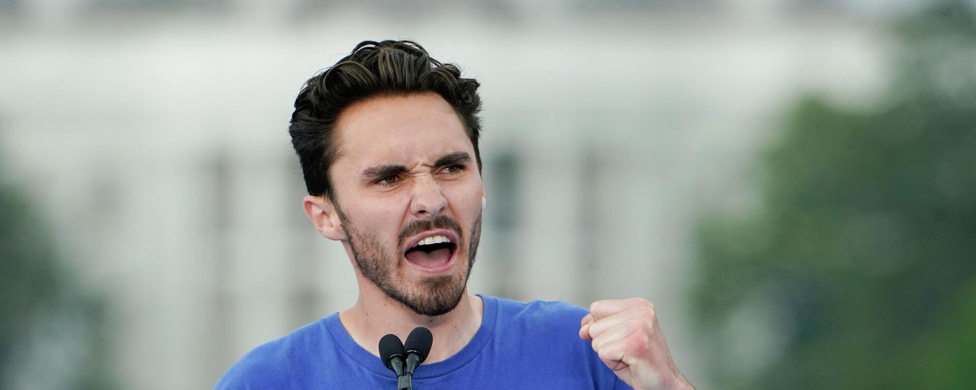 Parkland survivor and activist David Hogg speaks to the crowd during in the second March for Our Lives rally in support of gun control on Saturday, June 11, 2022, in Washington. The rally is a successor to the 2018 march organized by student protestors after the 2018 mass shooting at Marjory Stoneman Douglas High School in Parkland, Fla. - Sputnik International, 1920, 20.07.2022