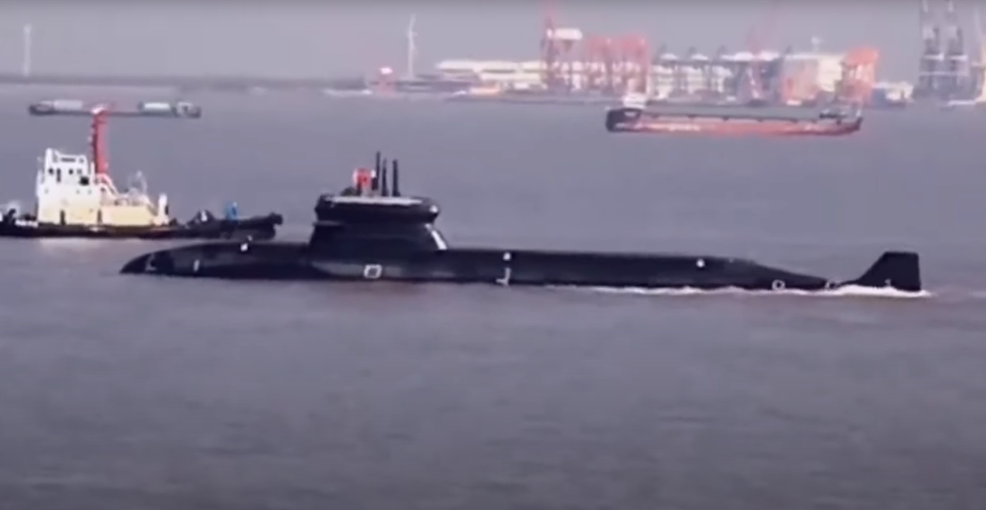Footage of what seems to be a new variant of China's Type 039 attack submarine near Shanghai posted on social media in 2021. - Sputnik International, 1920, 22.07.2022