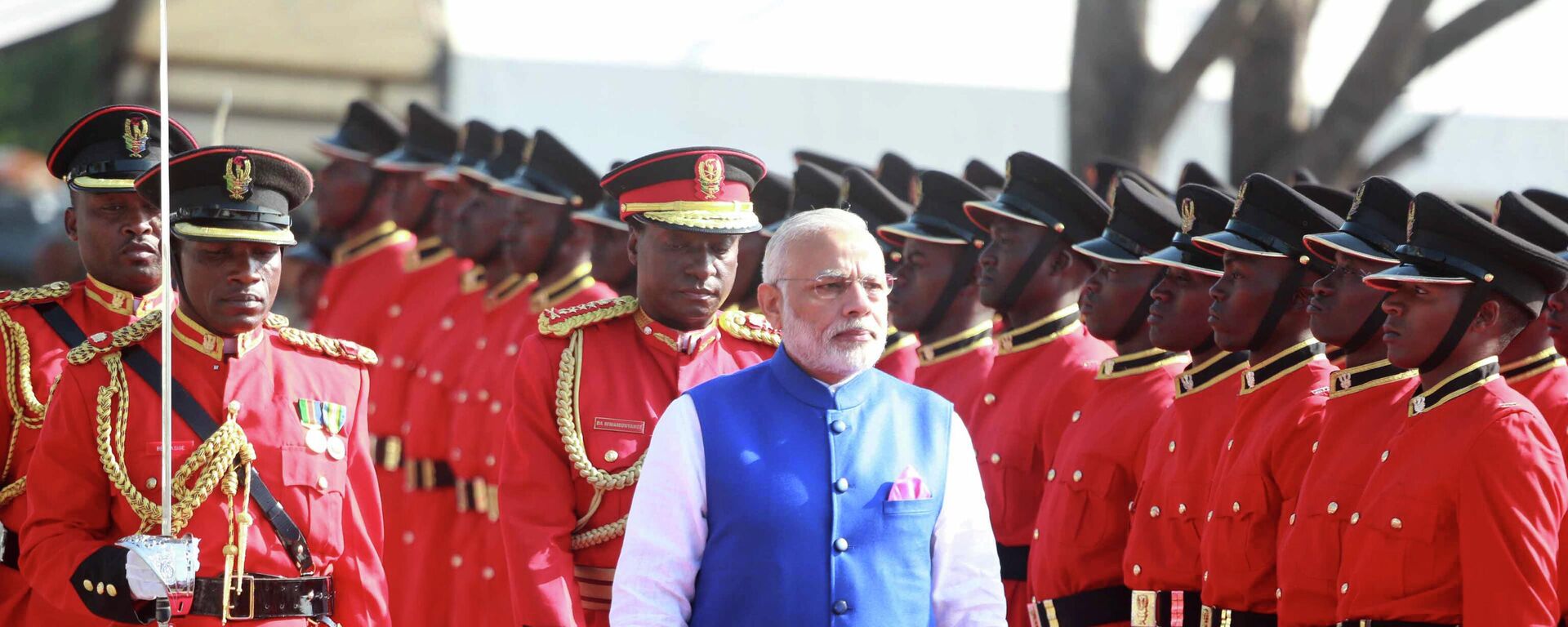 Indian Prime Minister Narendra Modi inspects a guard of honor during an official welcome ceremony for him at State House Grounds in Dar es Salaam, Sunday July 10, 2016. - Sputnik International, 1920, 25.07.2022