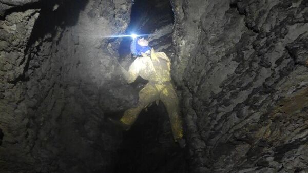  Tasmanian cavers found Australia's deepest known cave - Sputnik International