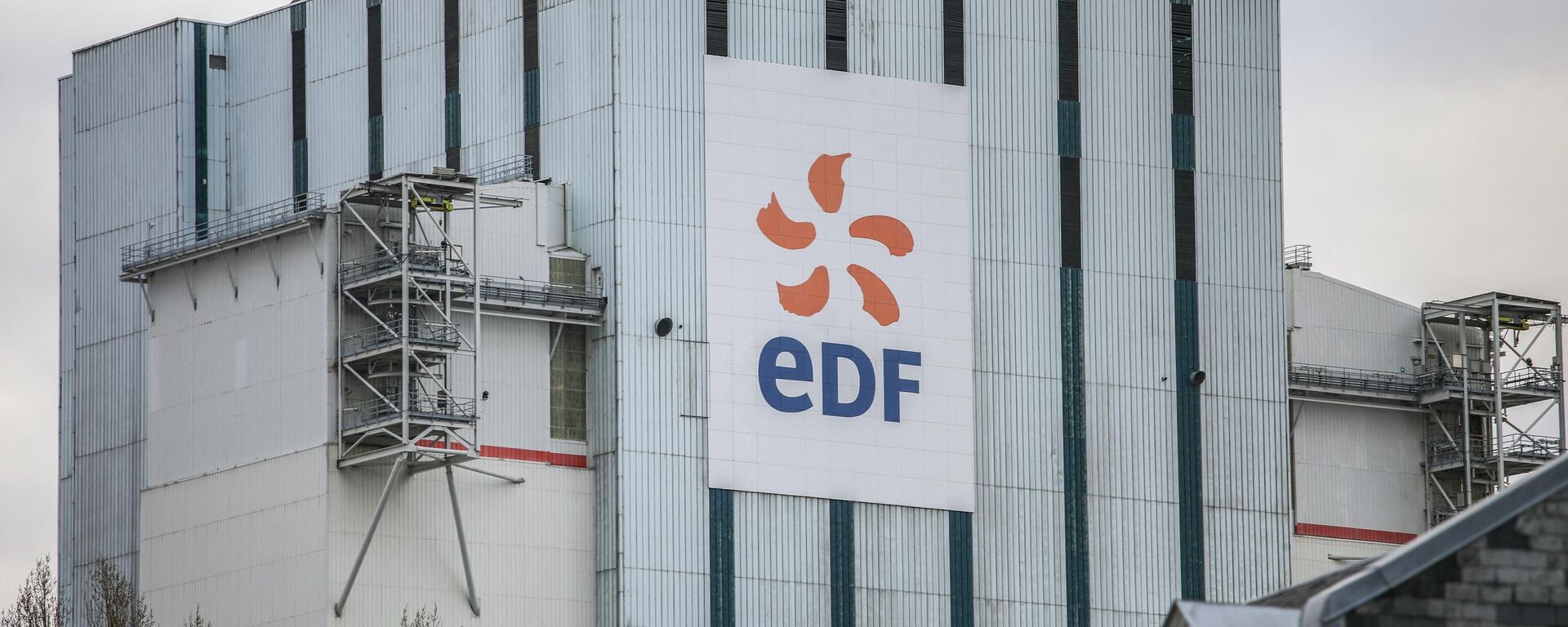 (FILES) In this file photo taken on January 10, 2020 a coal power-plant operated by French energy giant EDF (Electricite de France) is pictured in Le Havre, northwestern France.  - Sputnik International, 1920, 27.08.2022