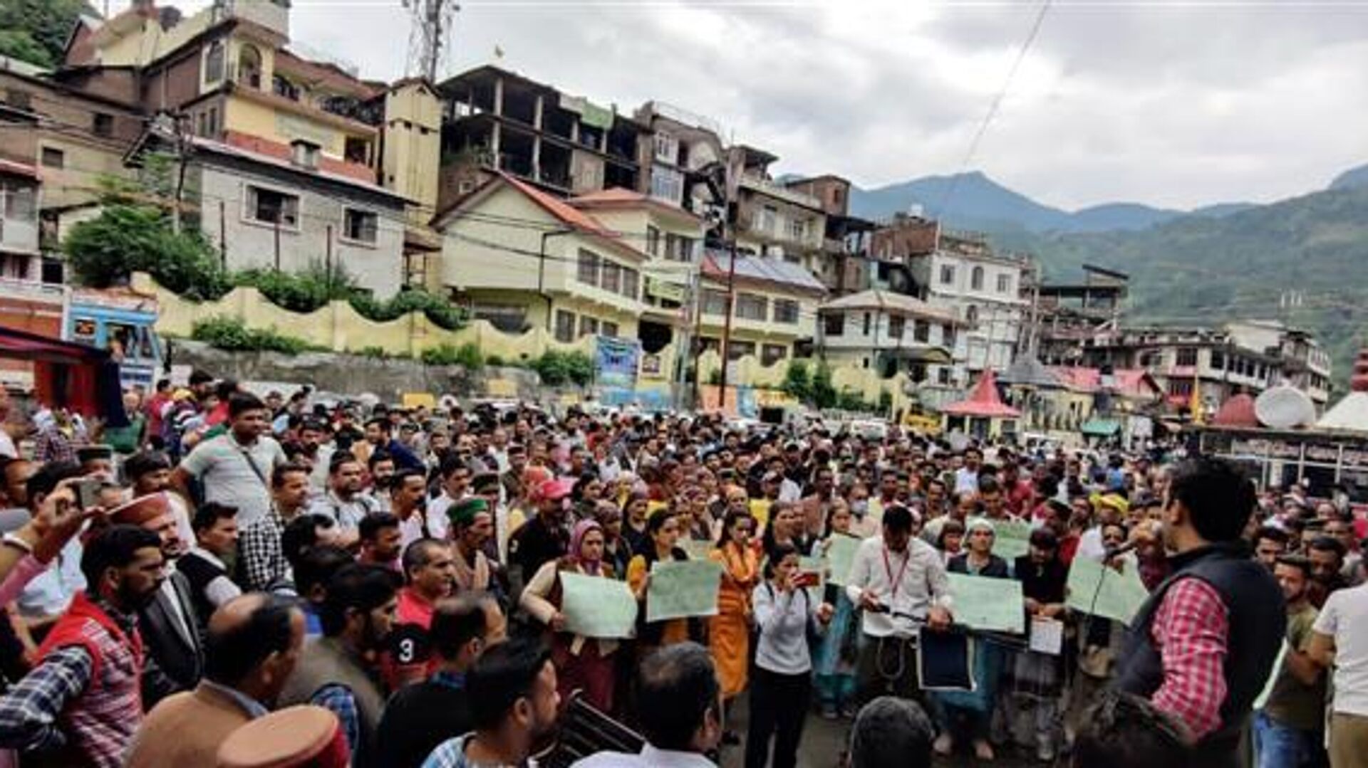 Apple Cultivator Protesting In July,  Shimla city  - Sputnik International, 1920, 04.08.2022